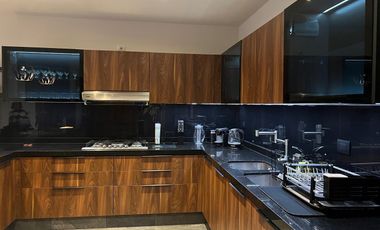 DEPARTAMENTO AMUEBLADO EN RENTA UBOCADO EN TORRE ARTEMA FRENTE AL PARQUE DEL ARTE