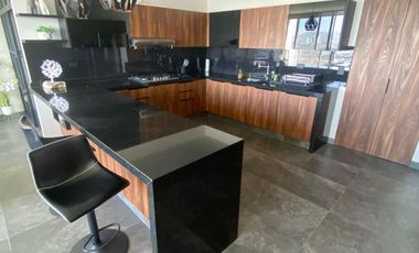 DEPARTAMENTO AMUEBLADO EN RENTA UBOCADO EN TORRE ARTEMA FRENTE AL PARQUE DEL ARTE