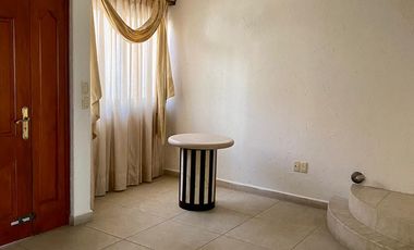 Preciosa casa, amplia y actual en Paseos del Bosque