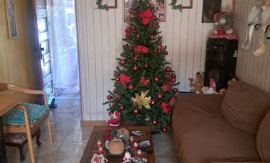 En Venta casa de 2 pisos, con 2D, 1B y E, en calle María Elena, La Florida