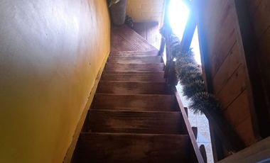 En Venta casa de 2 pisos, con 2D, 1B y E, en calle María Elena, La Florida