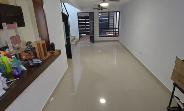 Casa en renta Recién pintada Parque del Pueblito 151, Parques del Sur, León, Gto