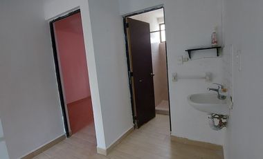 Casa en renta Recién pintada Parque del Pueblito 151, Parques del Sur, León, Gto