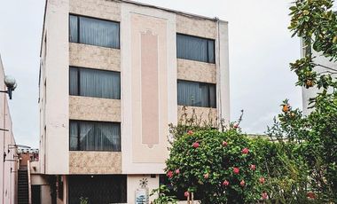 EN VENTA EDIFICIO COMERCIAL 430 M2 TERRENO SECTOR LAS CASAS