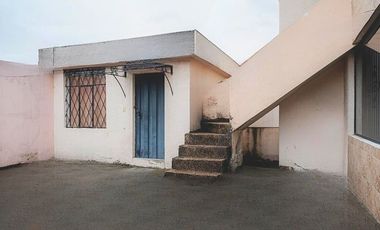 EN VENTA EDIFICIO COMERCIAL 430 M2 TERRENO SECTOR LAS CASAS