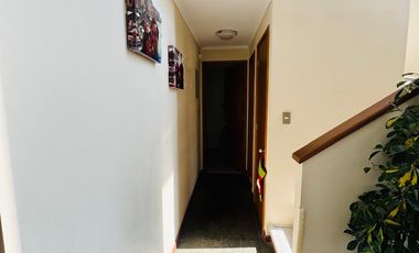 AMPLIA CASA UBICADA EN CONDOMINIO SANTA ELENA