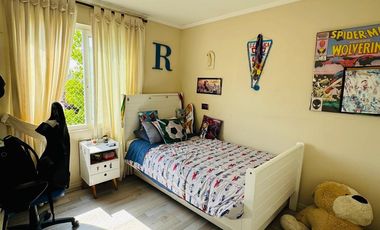 AMPLIA CASA UBICADA EN CONDOMINIO SANTA ELENA