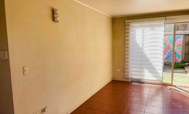 AMPLIA CASA EN EL PORTAL SAN PEDRO, LOMAS COLORADAS, SAN PEDRO DE LA PAZ (3H/2B/2E)