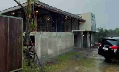 Rumah Villa Eksotis Di Bangunjiwo Dekat Kawasan Villa & kuliner, Kampus UMY