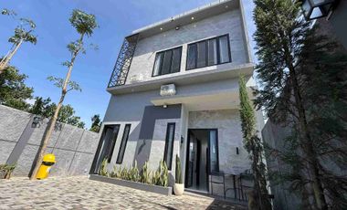 VILLA MEWAH VIEW KEREN + KOLAM RENANG DEKAT BALOGA