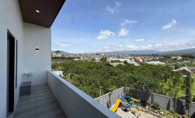 VILLA MEWAH VIEW KEREN + KOLAM RENANG DEKAT BALOGA