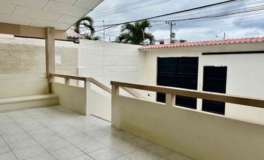 BONITA CASA AMOBLADA  EN VENTA UBICADA EN CHIPIPE SALINAS