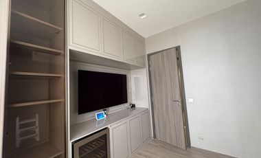 40th Floor • Prime Location • Stunning River View • Luxury Built-ins! For Sale: Rhythm Charoenkrung Pavillion Condominium ! 229.04 sq.m