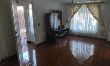 Casa impecable buen barrio - Los Dominicos.