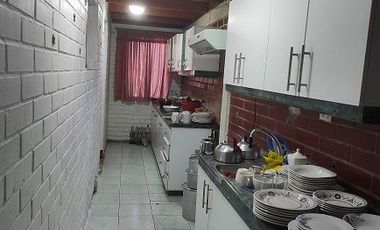 Casa impecable buen barrio - Los Dominicos.