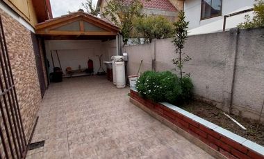 Casa impecable buen barrio - Los Dominicos.