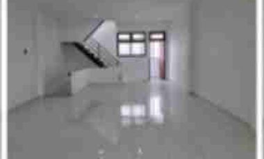 disewakan ruko 3 lantai lingkungan kampus seturan  yogya.