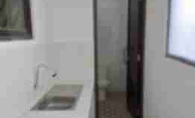 disewakan ruko 3 lantai lingkungan kampus seturan  yogya.