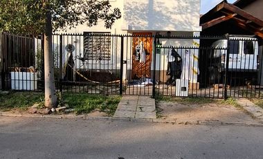 Casa 2 pisos  4 dorm. 3 baños ,Villa  Portal Oeste Cerrillos.