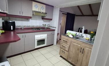 Casa 2 pisos  4 dorm. 3 baños ,Villa  Portal Oeste Cerrillos.