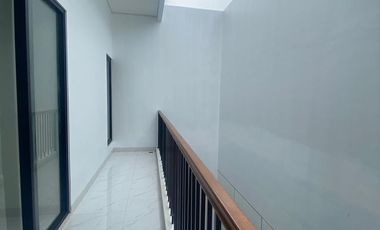 RUMAH BARU IDAMAN!! DESAIN KLASIK MODERN SUPER CANTIK LOKASI STRATEGIS