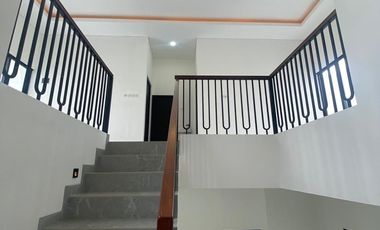 RUMAH BARU IDAMAN!! DESAIN KLASIK MODERN SUPER CANTIK LOKASI STRATEGIS