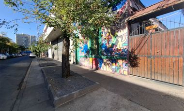 Casa para habitación , bodega, oficina, en Mallinkrodt Providencia.