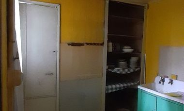 Casa para habitación , bodega, oficina, en Mallinkrodt Providencia.