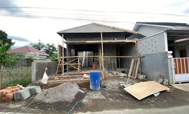 UNIT TERBATAS RUMAH MURAH SIAP HUNI DEKAT RS AT TUROTS