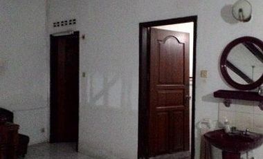 HOUSE FOR SALE IN THE CENTER OF SUKABUMI