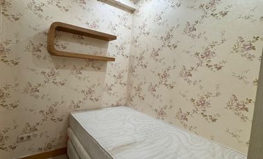 APARTEMEN GREEN PRAMUKA CITY 2 KAMAR FULL FURNISH TOWER PENELOPE MALL TAHUNAN