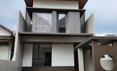 Dijual Rumah Baru Modern Elegan Siap Huni di Setraduta Grande