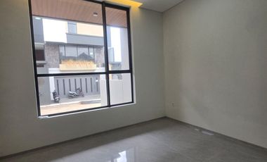 Dijual Rumah Baru Modern Elegan Siap Huni di Setraduta Grande