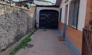 Casa  5 dorm. y con gran terreno , Santa Adriana - Carrascal.