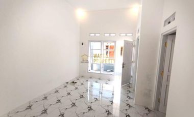 TURUN HARGA! RUMAH SIAP HUNI TANAH LUAS DI MARGODADI SEYEGAN