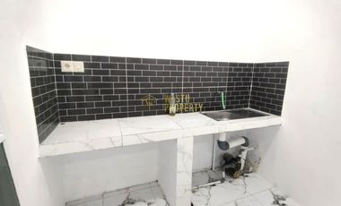 TURUN HARGA! RUMAH SIAP HUNI TANAH LUAS DI MARGODADI SEYEGAN