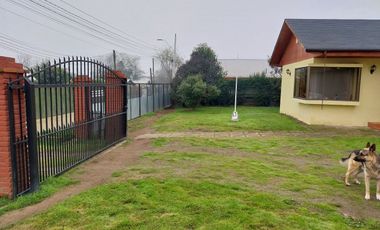 Hermosa parcela con casa sólida  impecable de 150m2 , sector El Esfuerzo Melipilla