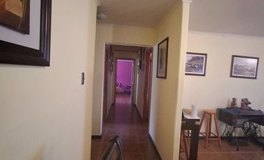 Hermosa parcela con casa sólida  impecable de 150m2 , sector El Esfuerzo Melipilla