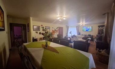 Hermosa parcela con casa sólida  impecable de 150m2 , sector El Esfuerzo Melipilla