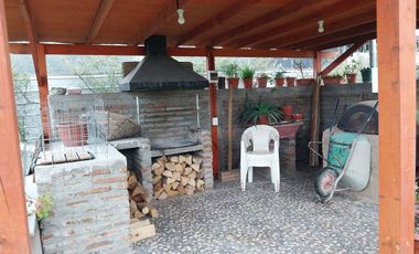 Hermosa parcela con casa sólida  impecable de 150m2 , sector El Esfuerzo Melipilla