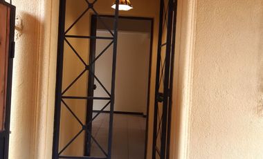 Gran Casa sólida, 4 dorm. 3 baños  cercana a Av. Grecia.