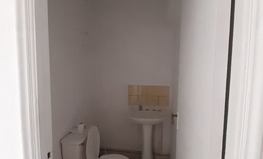 Gran Casa sólida, 4 dorm. 3 baños  cercana a Av. Grecia.