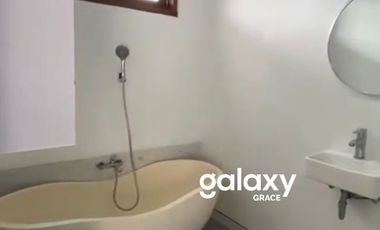 DISEWAKAN VILLA BAGUS 2 LANTAI DI BLONGKEKER PURI GADING JIMBARAN BADUNG, BALI