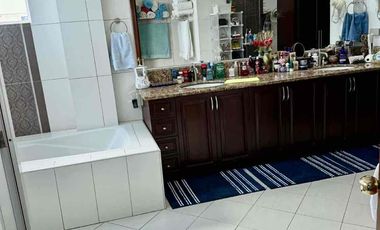 Beachfront Villa at Fonte di Versailles Minglanilla