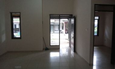 MURAH!!! RUMAH SIAP HUNI DI KOMP. GRAND SHARON SOETTA, DKT MARGAHAYU, SUMMARECON KOTA BANDUNG