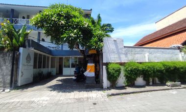 Dijual Hotel 3 Lantai lokasi pariwisata Jl. Petitenget, Kerobokan Kelod, Kec. Kuta Utara, Kab. Badung