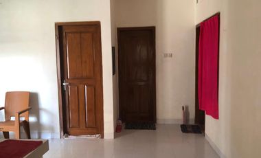 DIJUAL RUMAH SIAP HUNI 800 JUTAAN SHM DEKAT KE SMA DE BRITTO JOGJA DI CATURTUNGGAL DEPOK