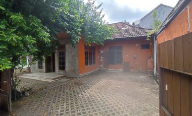 Dijual Rumah Lantai 2 okasi : Jl Suli , Desa Dangin Puri Kangin, Kecamatan Denpasar Utara, Kota Denpasar