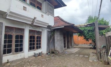 Dijual Rumah Lantai 2 okasi : Jl Suli , Desa Dangin Puri Kangin, Kecamatan Denpasar Utara, Kota Denpasar