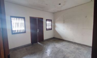 Dijual Rumah Lantai 2 okasi : Jl Suli , Desa Dangin Puri Kangin, Kecamatan Denpasar Utara, Kota Denpasar